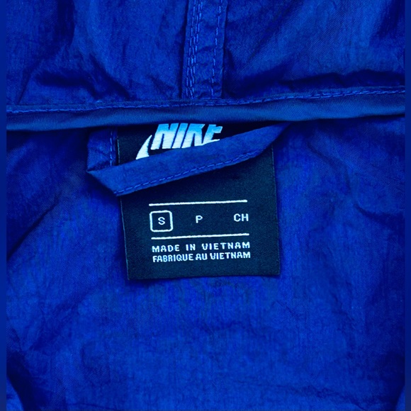 Men’s Nike Windrunner Full Zip Jacket - Picture 3 of 3